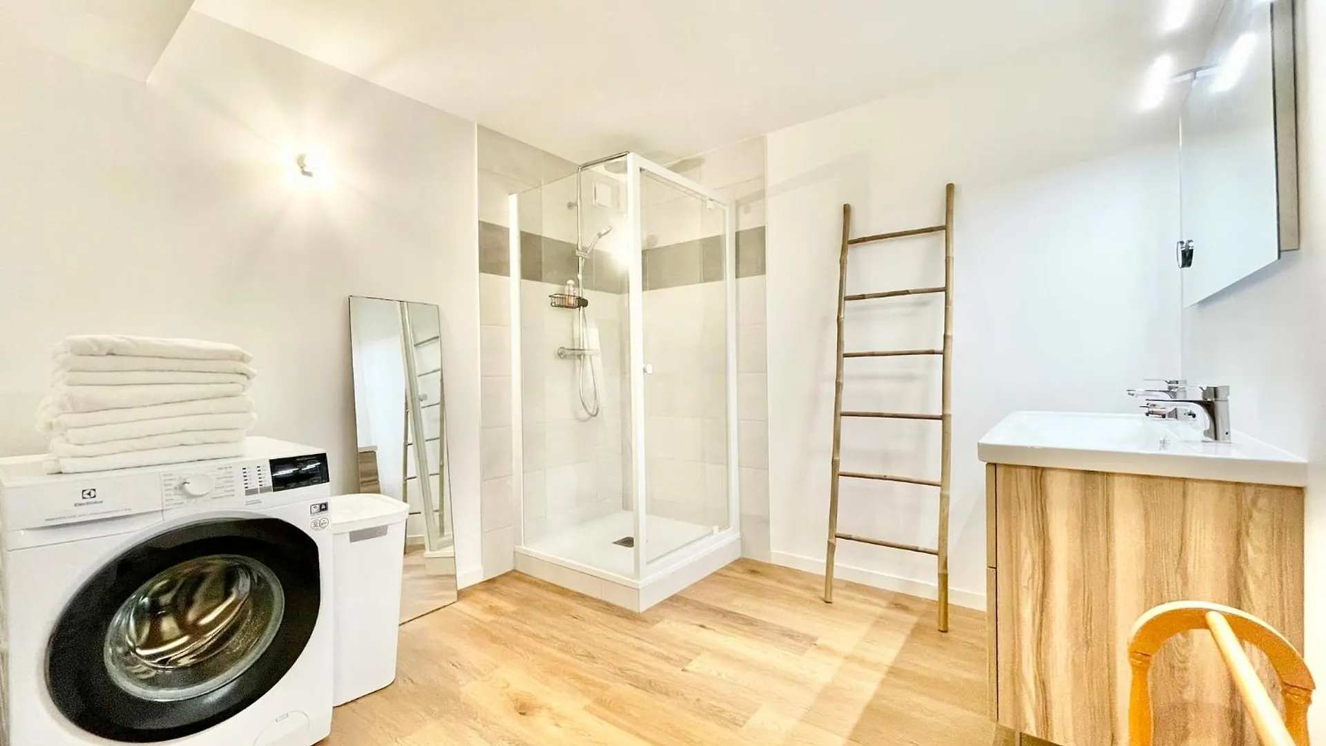 Riantec- Ti Gwenvael - Grande Maison Avec Baby Foot Et Terrain Clos 0*, Riantec Frankreich